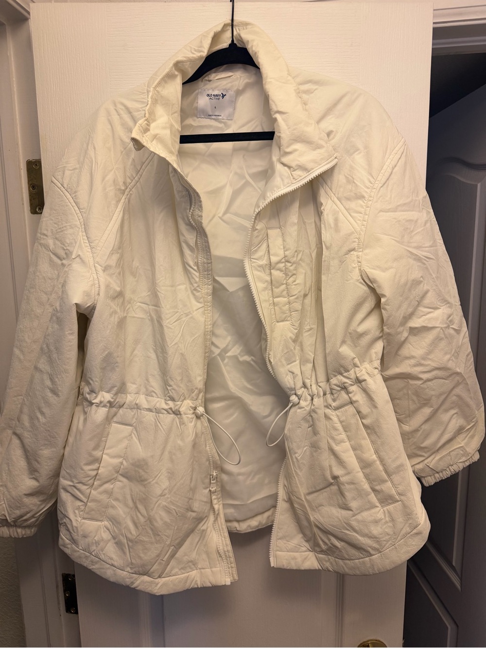 Old Navy Cream Drawstring Waist Puffer Jacket